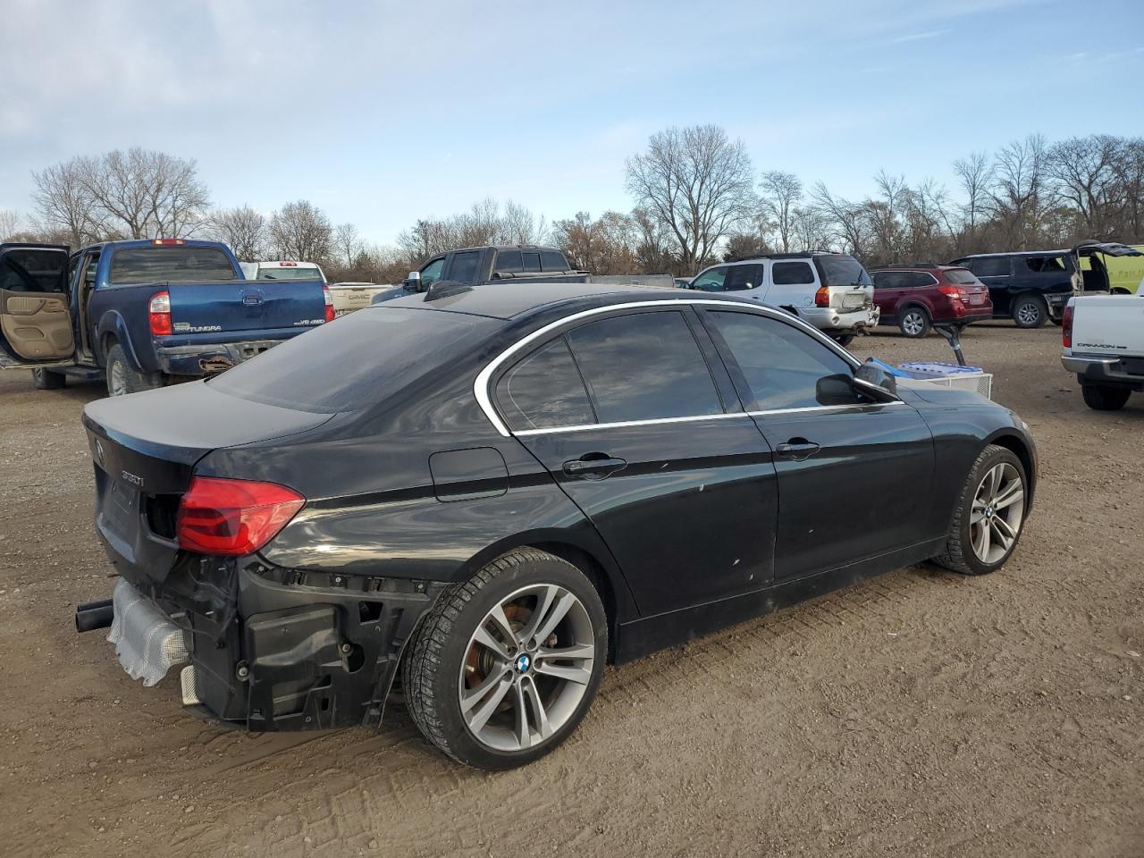 2017 BMW 330 Xi - Image 3