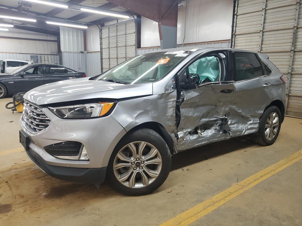 2023 Ford Edge Titanium