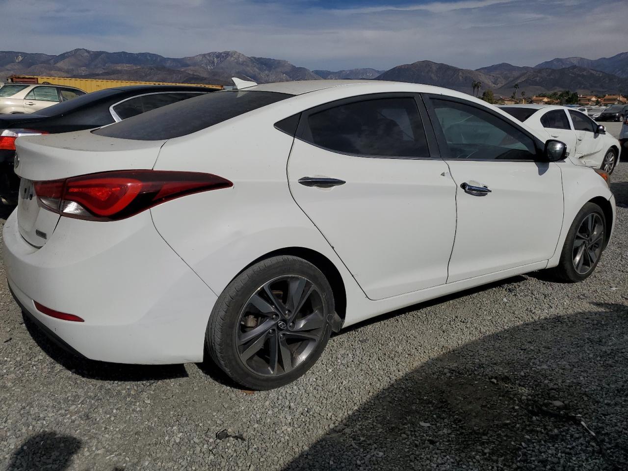 2014 Hyundai Elantra Se - Фото 3