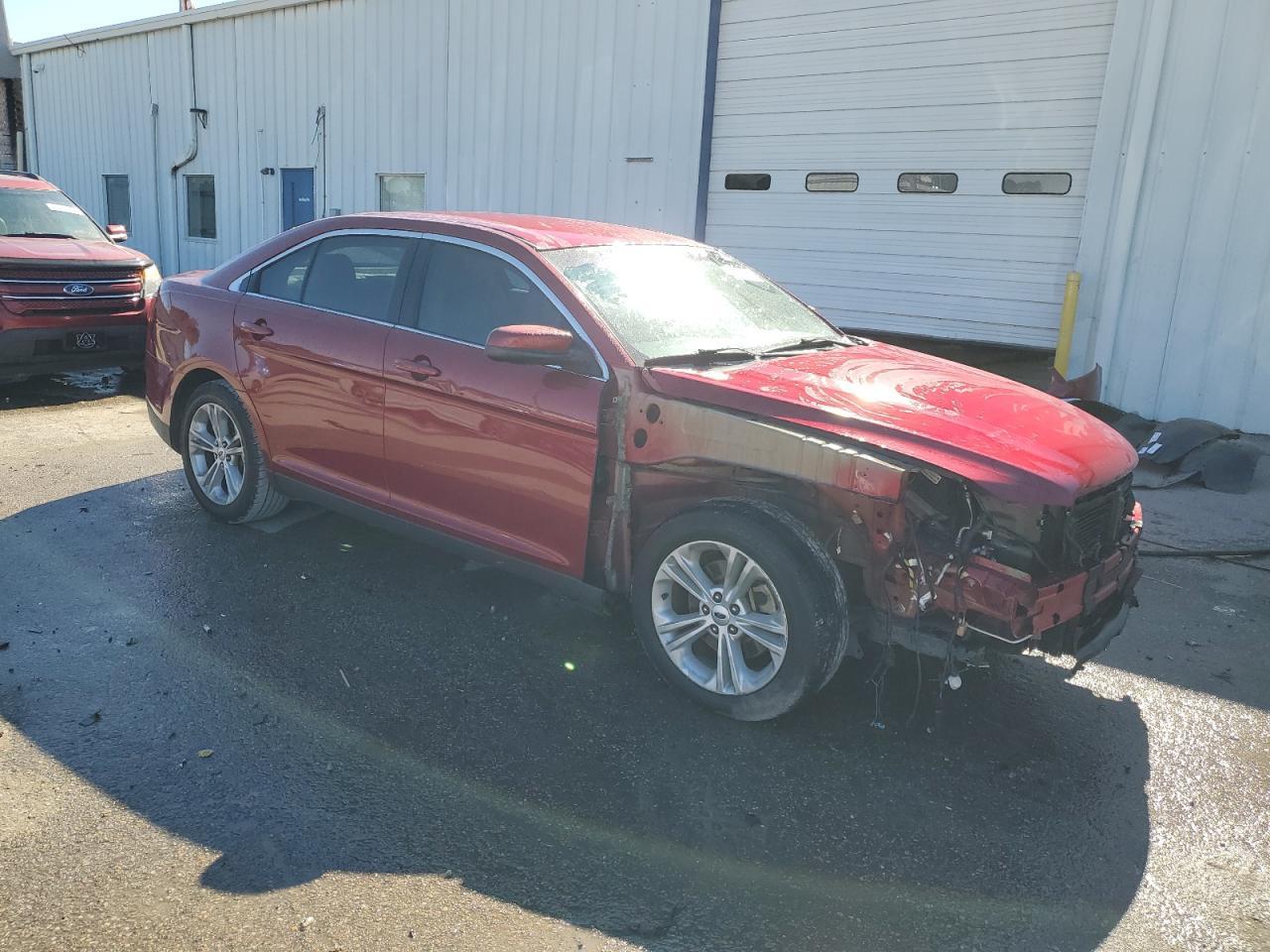 2016 Ford Taurus Sel - Фото 4