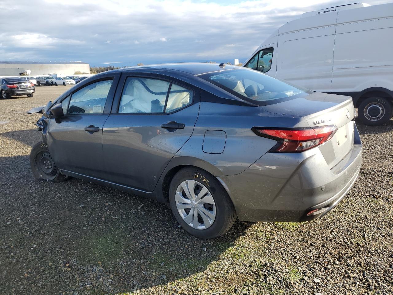 2025 Nissan Versa S - Фото 2