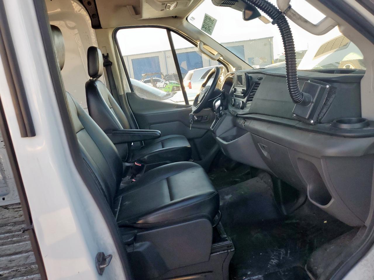 2020 Ford Transit Delivery Van - Фото 5