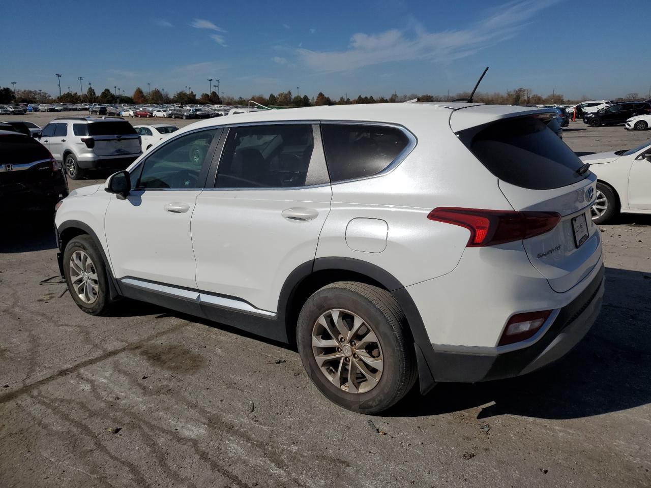 2020 Hyundai Santa Fe Se - Image 2