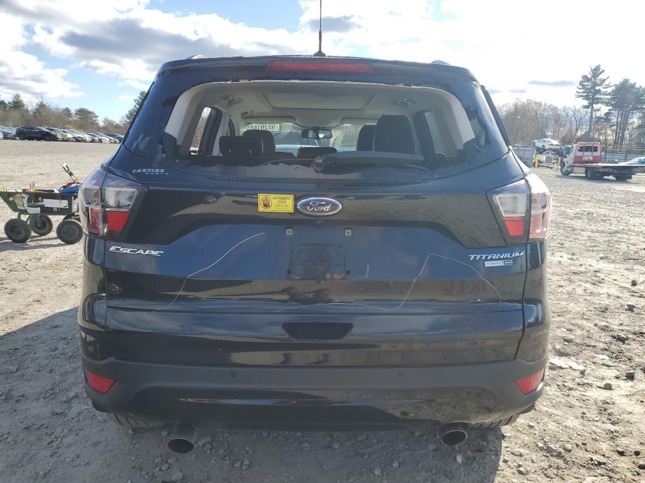 2017 Ford Escape Titanium - Image 6