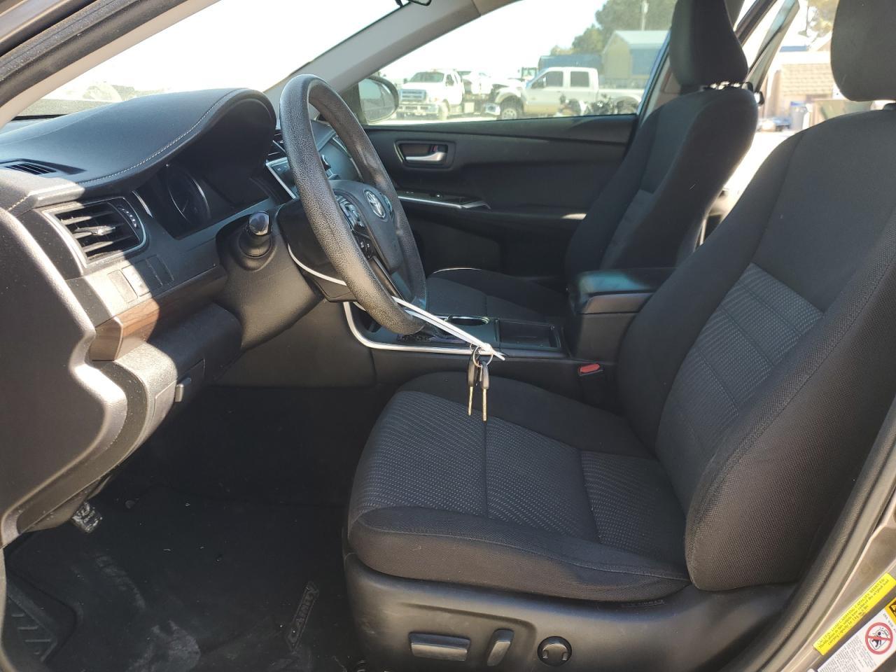 2016 Toyota Camry Le - Фото 7