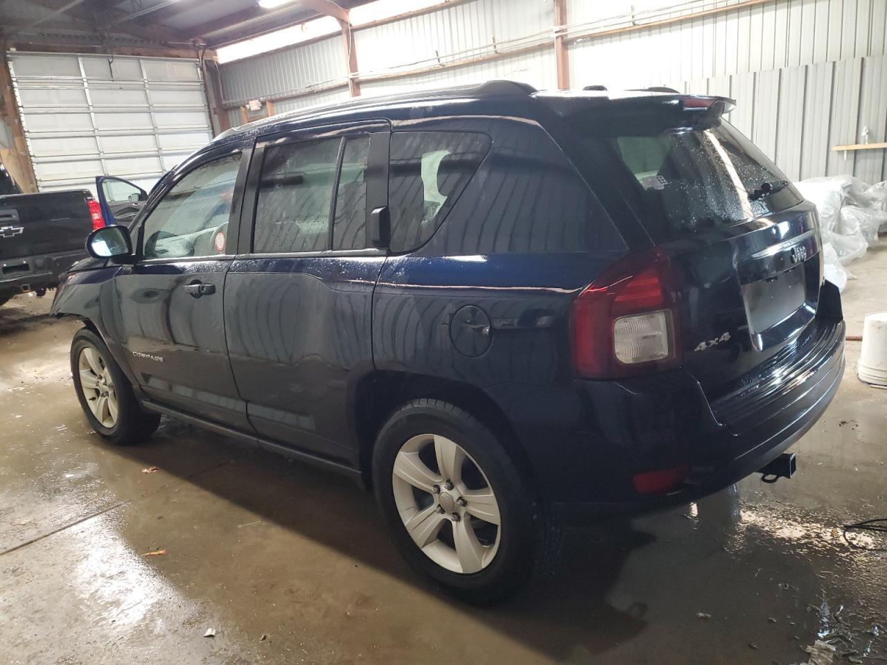 2014 Jeep Compass Latitude - Фото 2