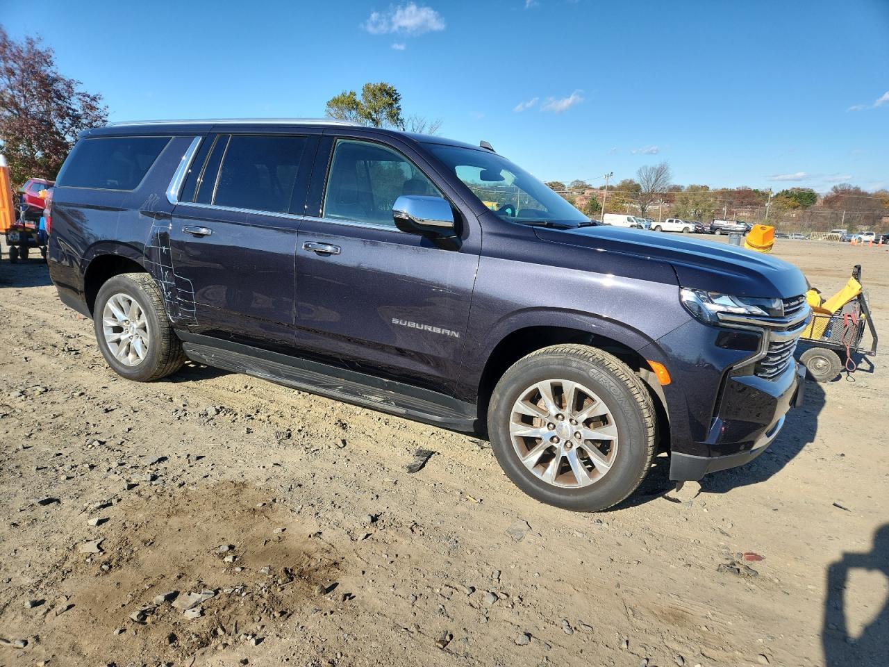 2023 Chevrolet Suburban C1500 Premier - Фото 4