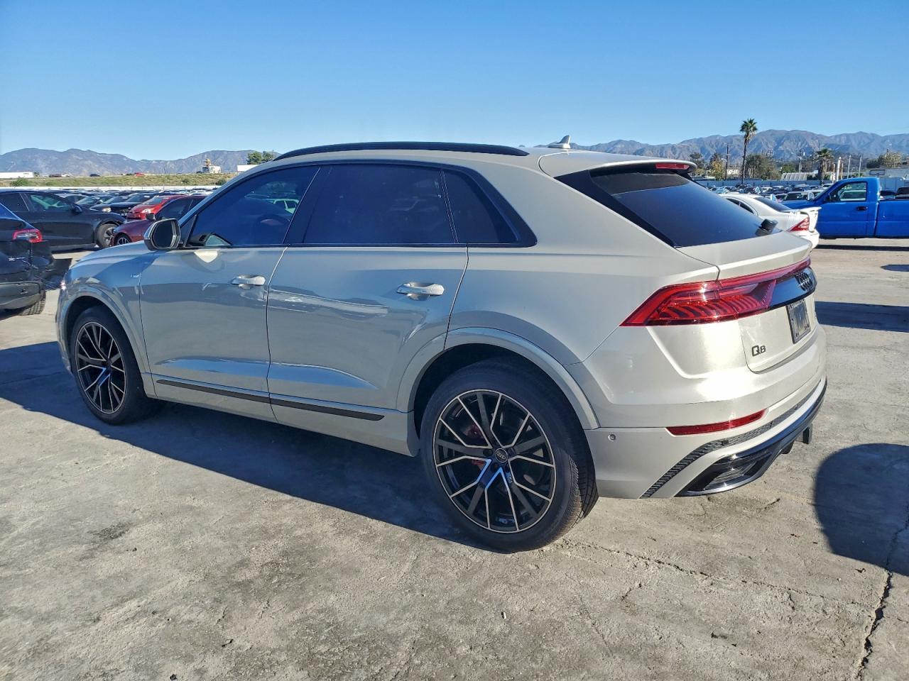 2023 Audi Q8 Prestige S-Line - Фото 2