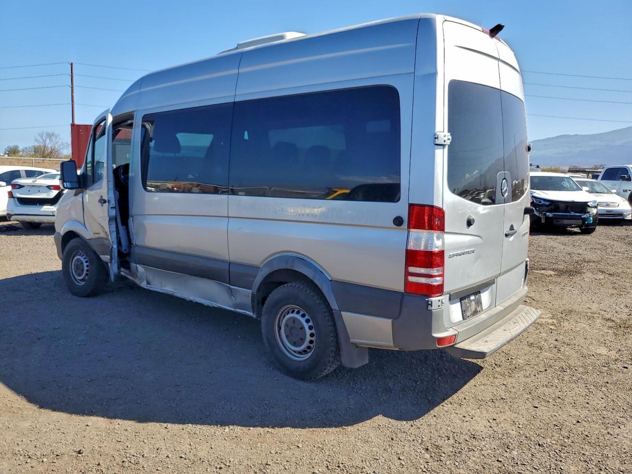 2016 Mercedes-Benz Sprinter 2500 - Image 2