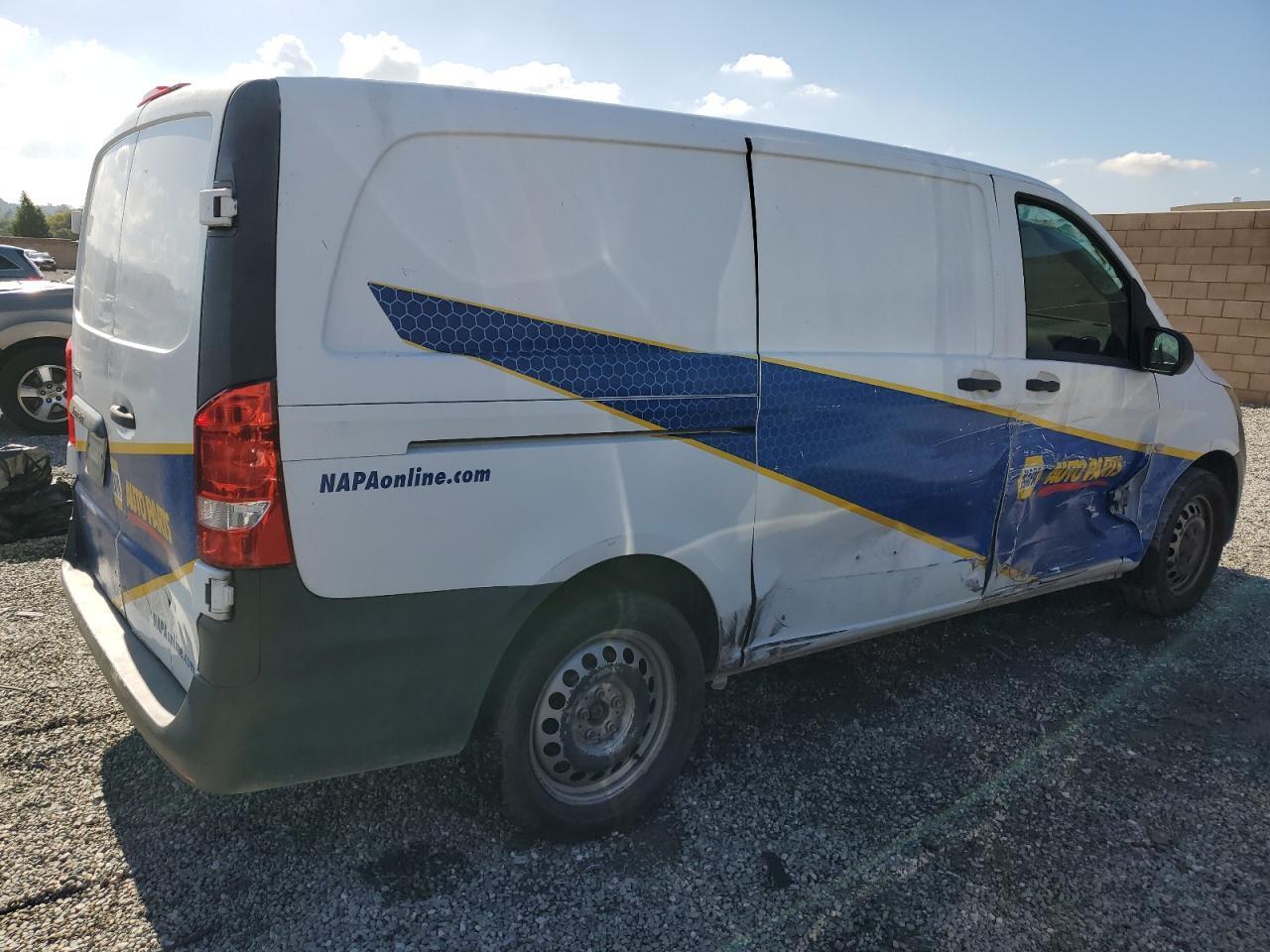 2017 Mercedes Benz Metris Delivery Van - Image 3