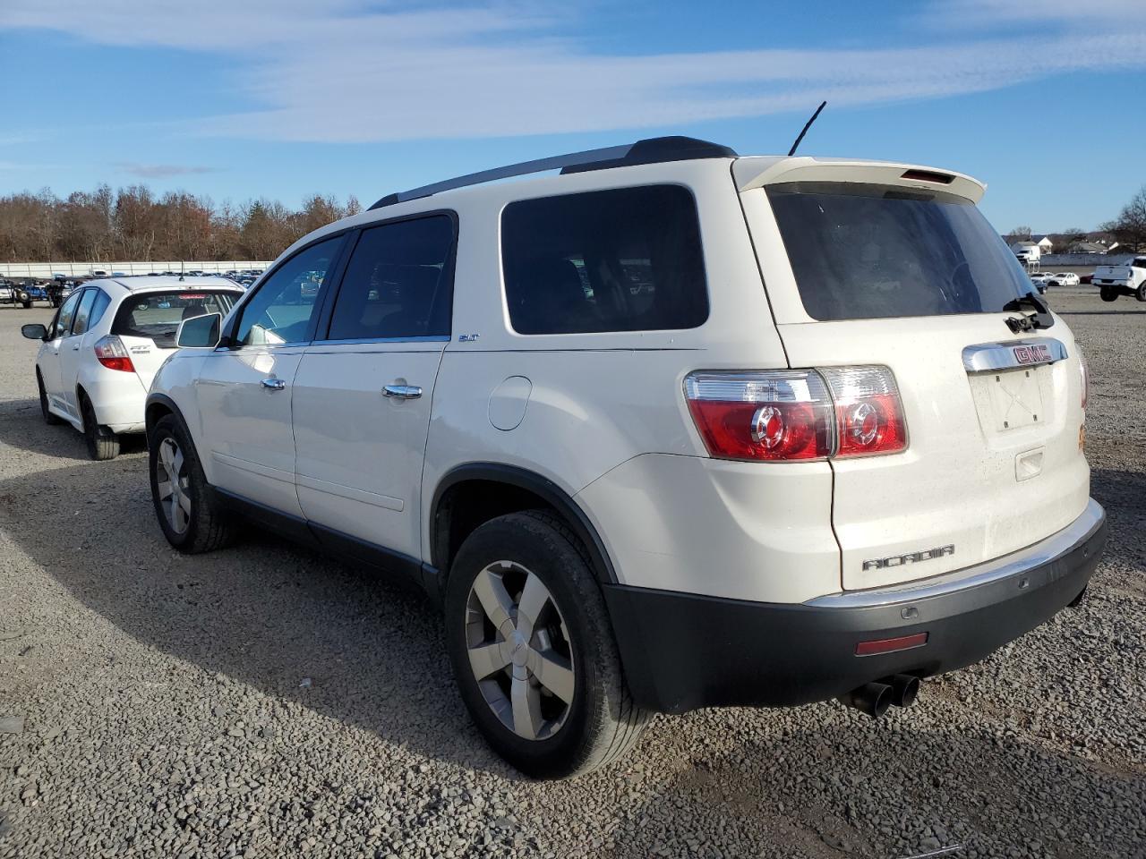 2011 GMC Acadia Slt-1 - Image 2