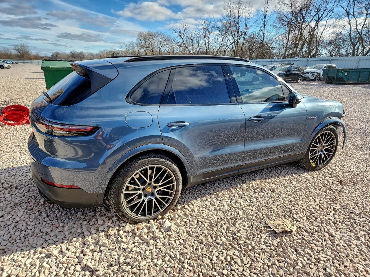 2020 Porsche Cayenne E-Hybrid - Фото 3