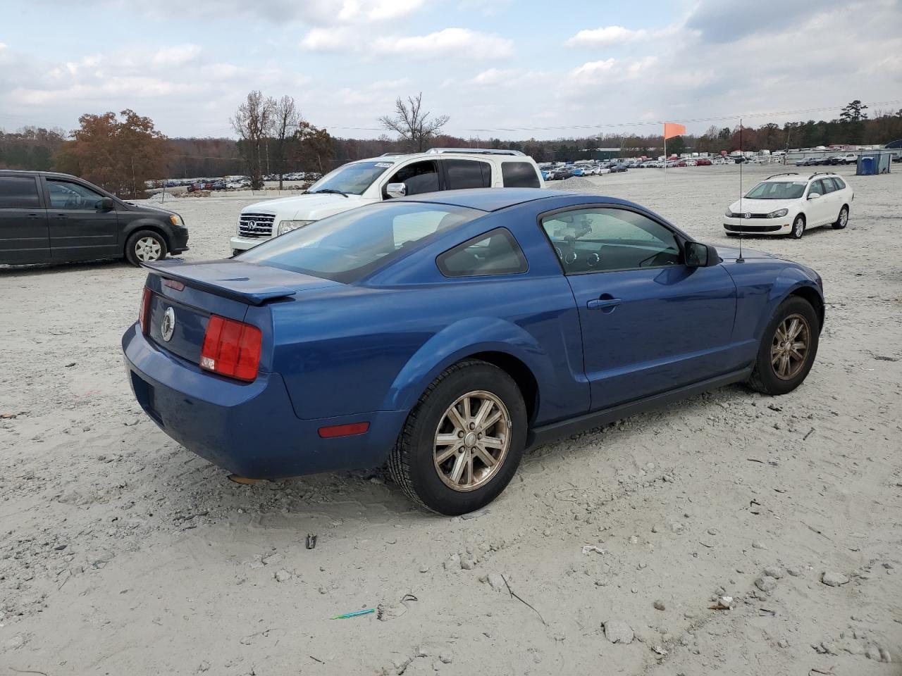 2007 Ford Mustang - Фото 3