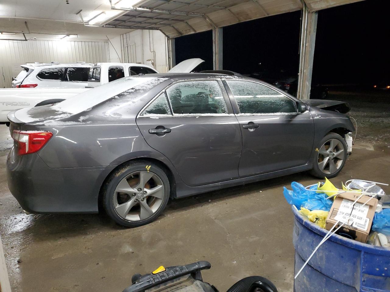 2014 Toyota Camry L - Image 3