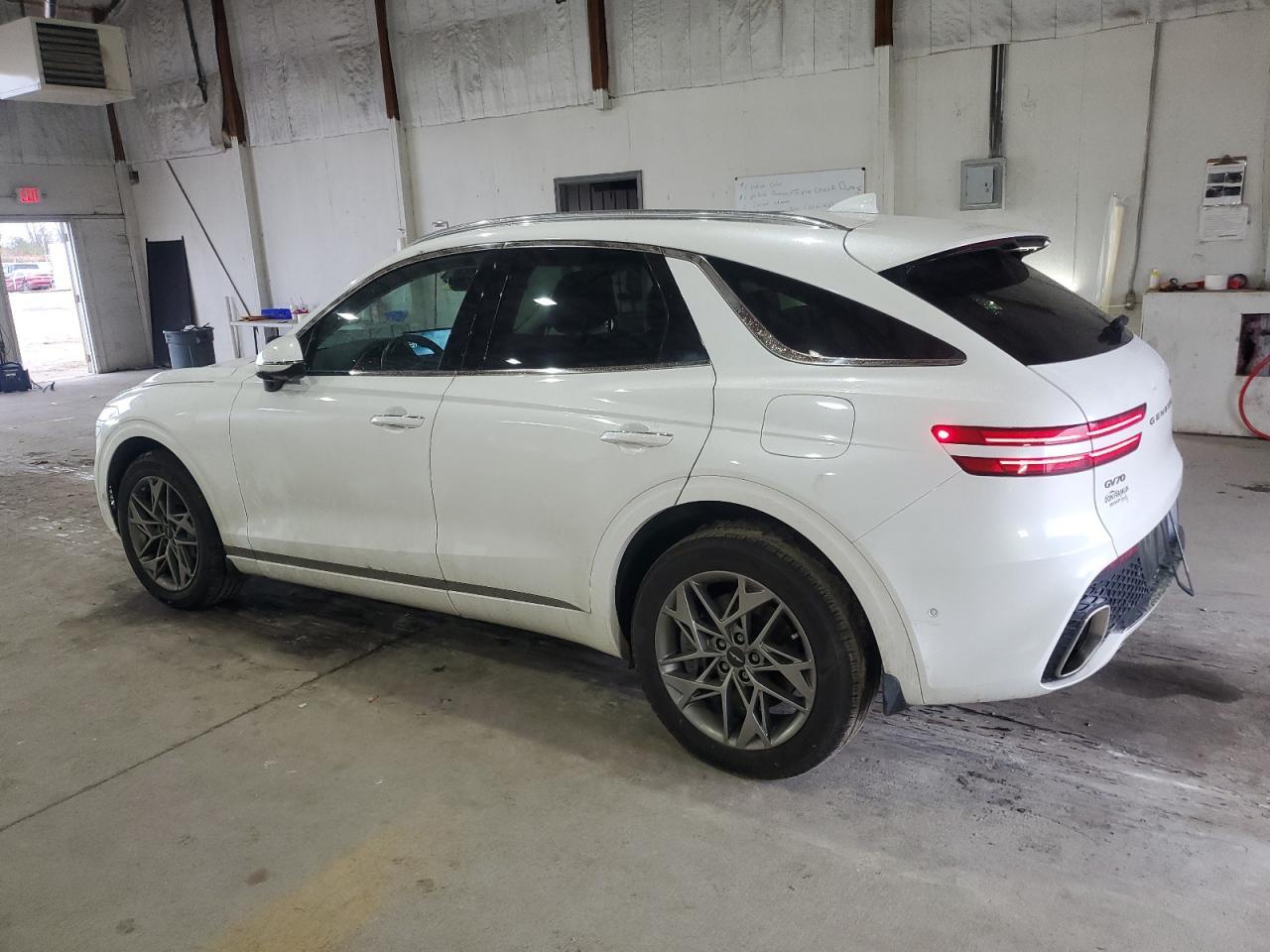 2023 Genesis Gv70 Base - Image 2