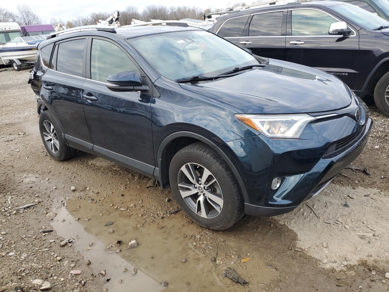2017 Toyota Rav4 Xle - Фото 4