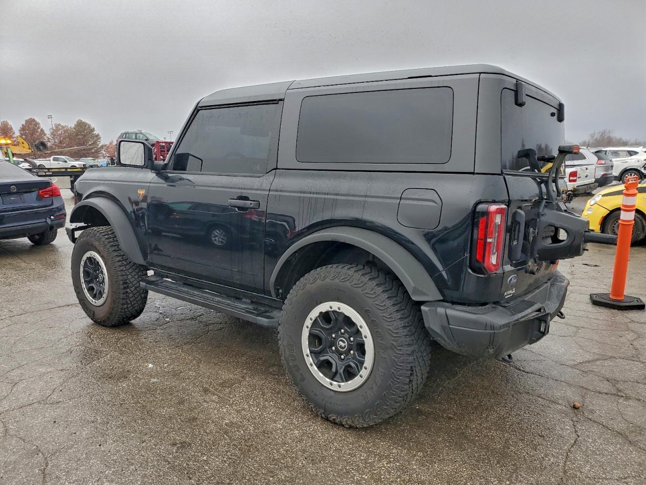 2022 Ford Bronco Base - Фото 2