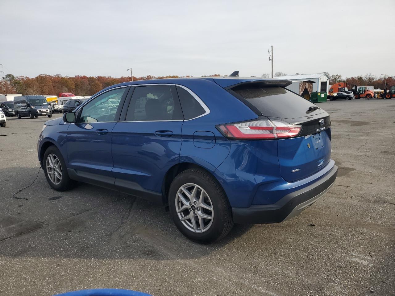 2024 Ford Edge Sel - Image 2