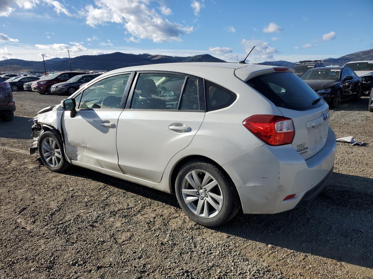 2016 Subaru Impreza Premium - Фото 2