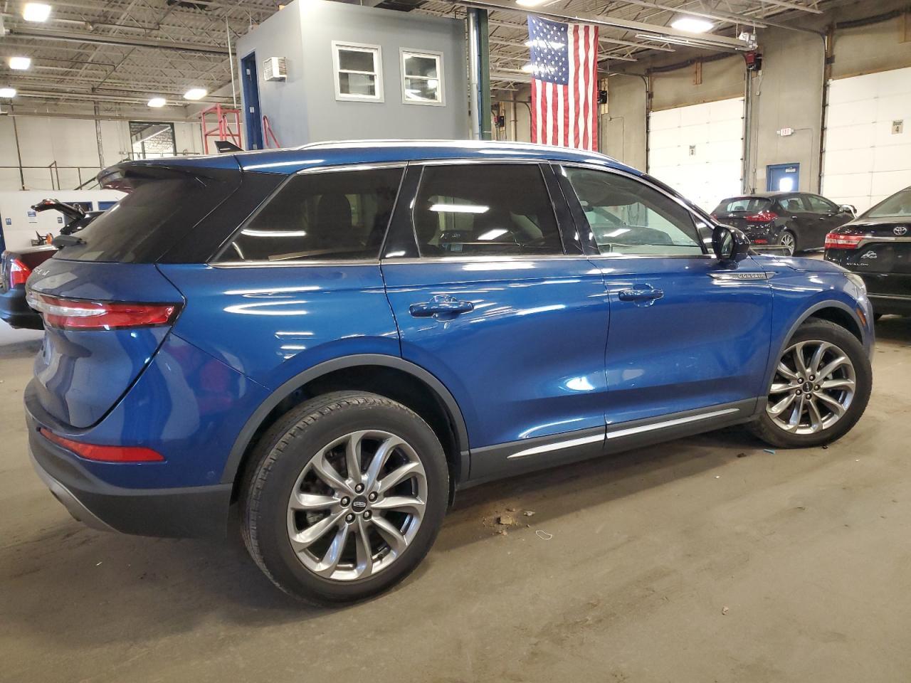 2021 Lincoln Corsair - Image 3