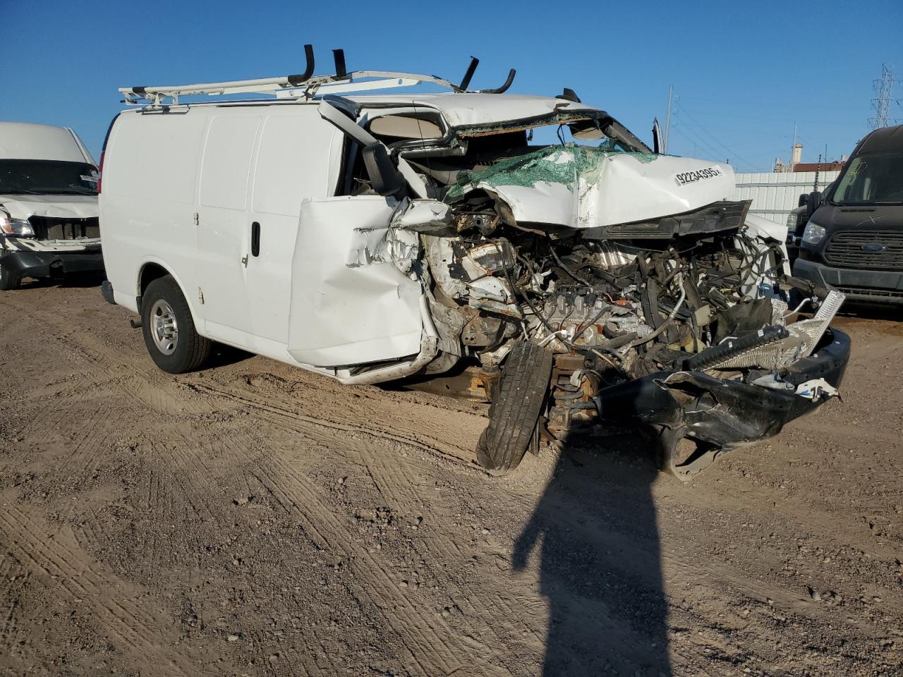 2022 Chevrolet Express 2500 Utility / Service Van - Фото 4