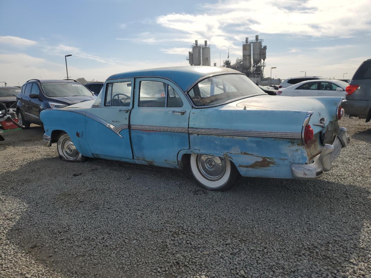 1956 Ford Fairlane - Image 2