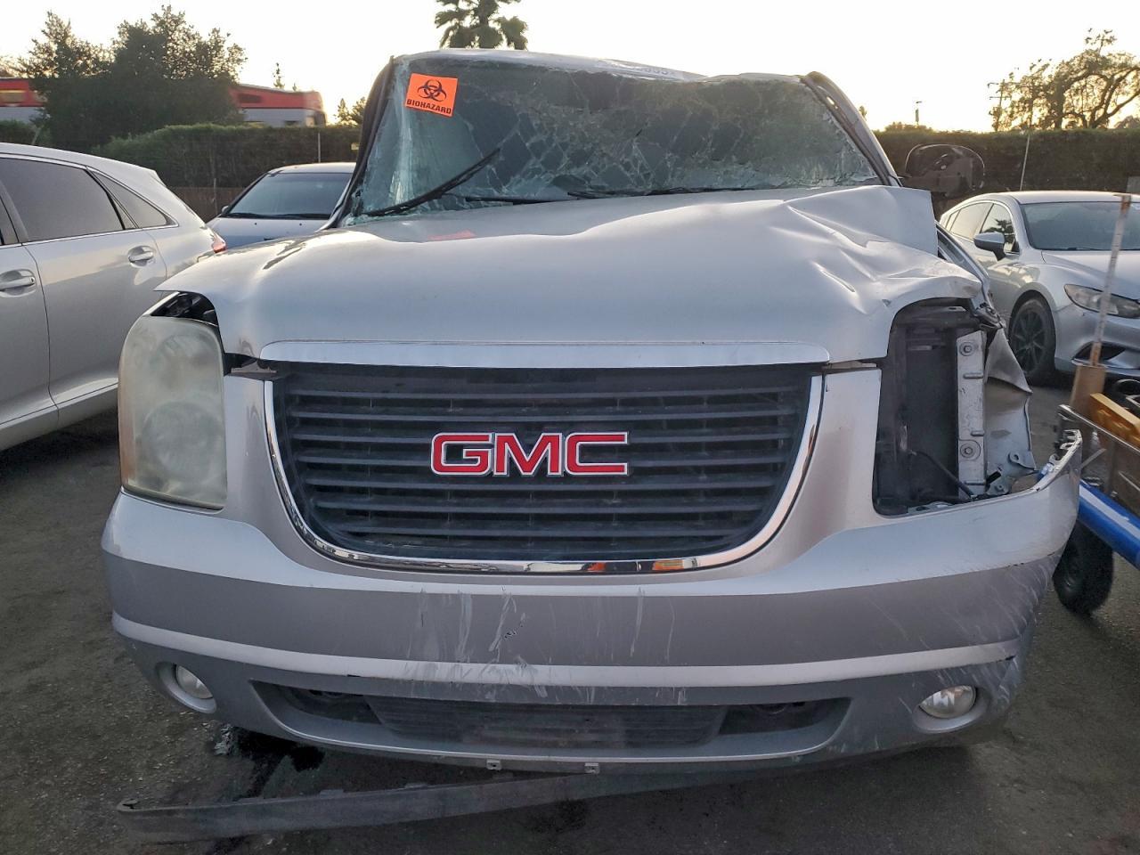 2012 GMC Yukon Sle - Image 5