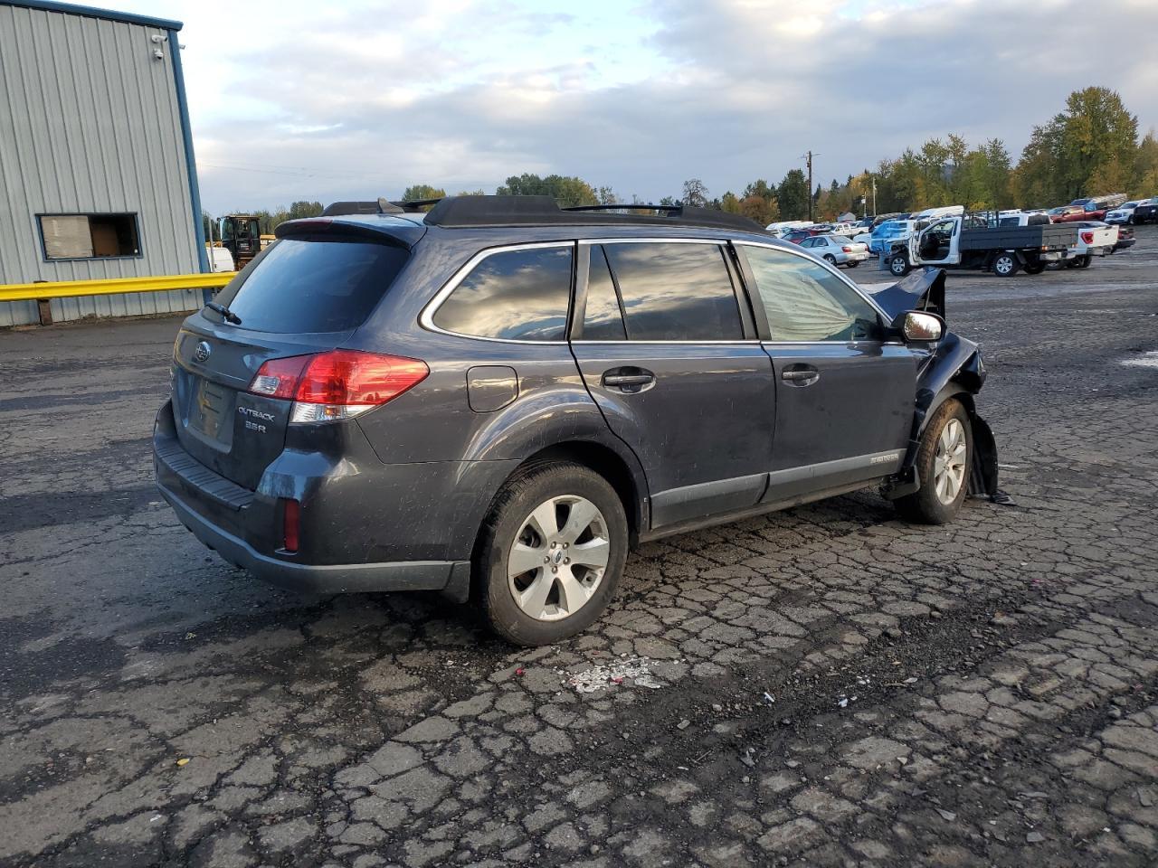 2012 Subaru Outback 3.6R Limited - Фото 3