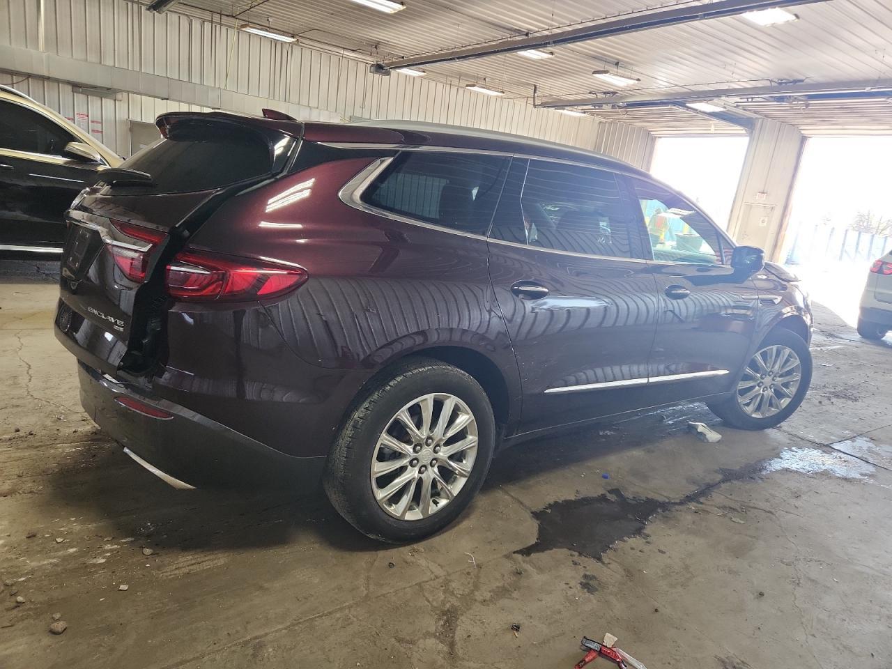 2018 Buick Enclave Premium - Фото 3