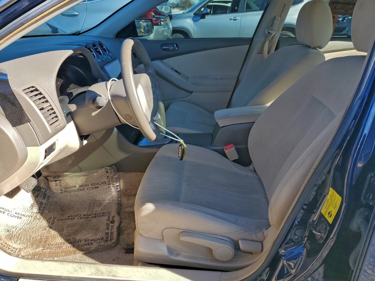 2010 Nissan Altima - Image 7