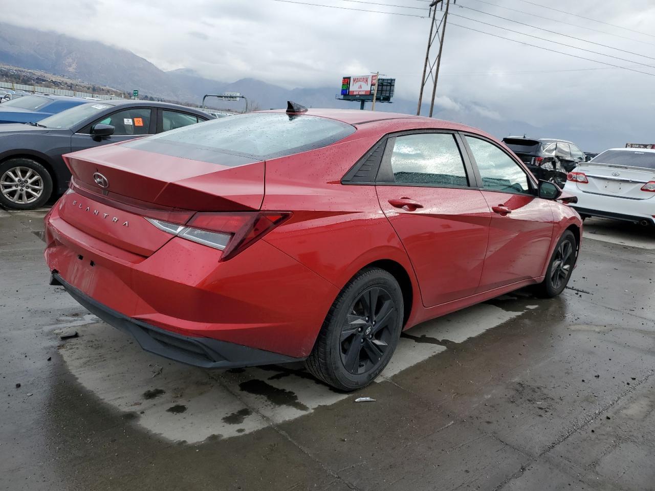 2022 Hyundai Elantra Sel - Фото 3