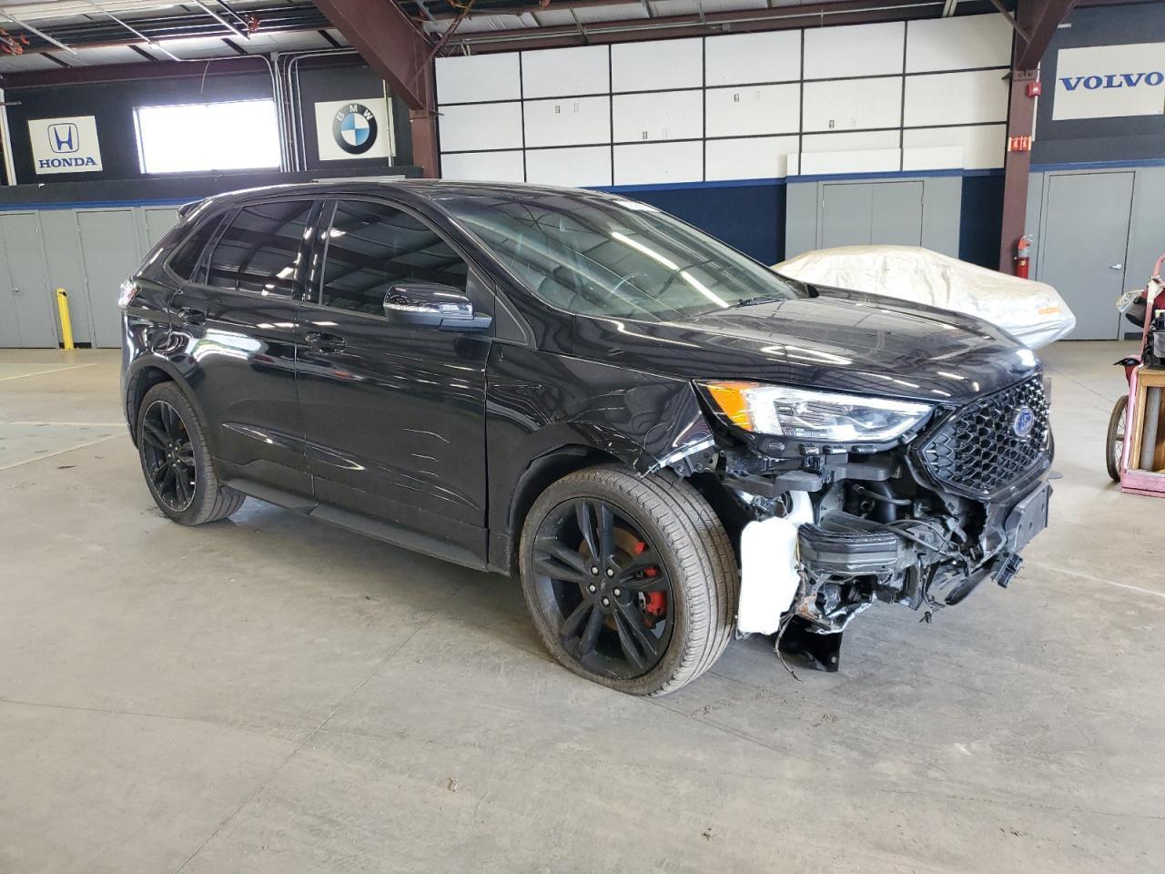 2020 Ford Edge St - Фото 4