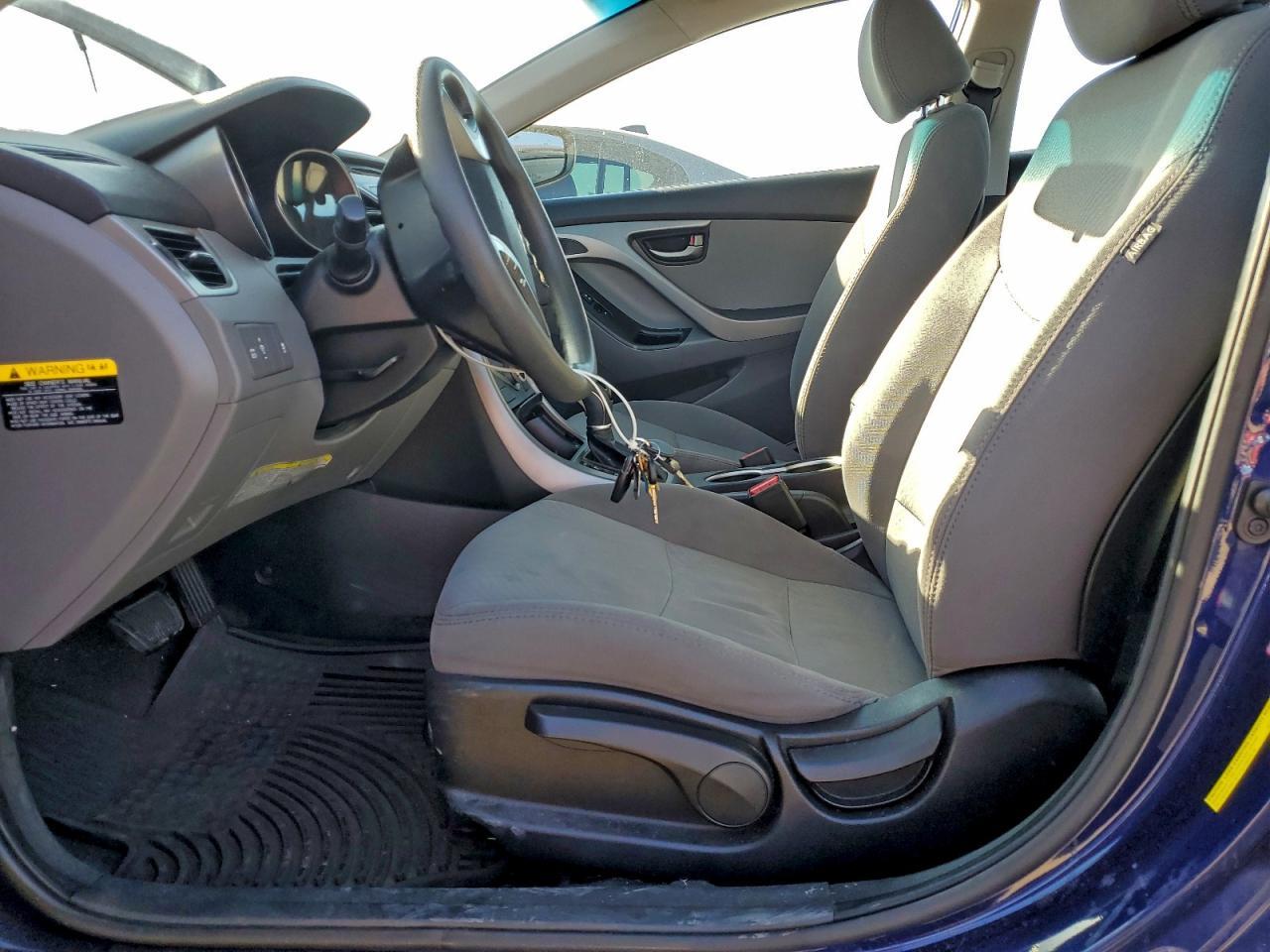 2014 Hyundai Elantra Se - Image 7