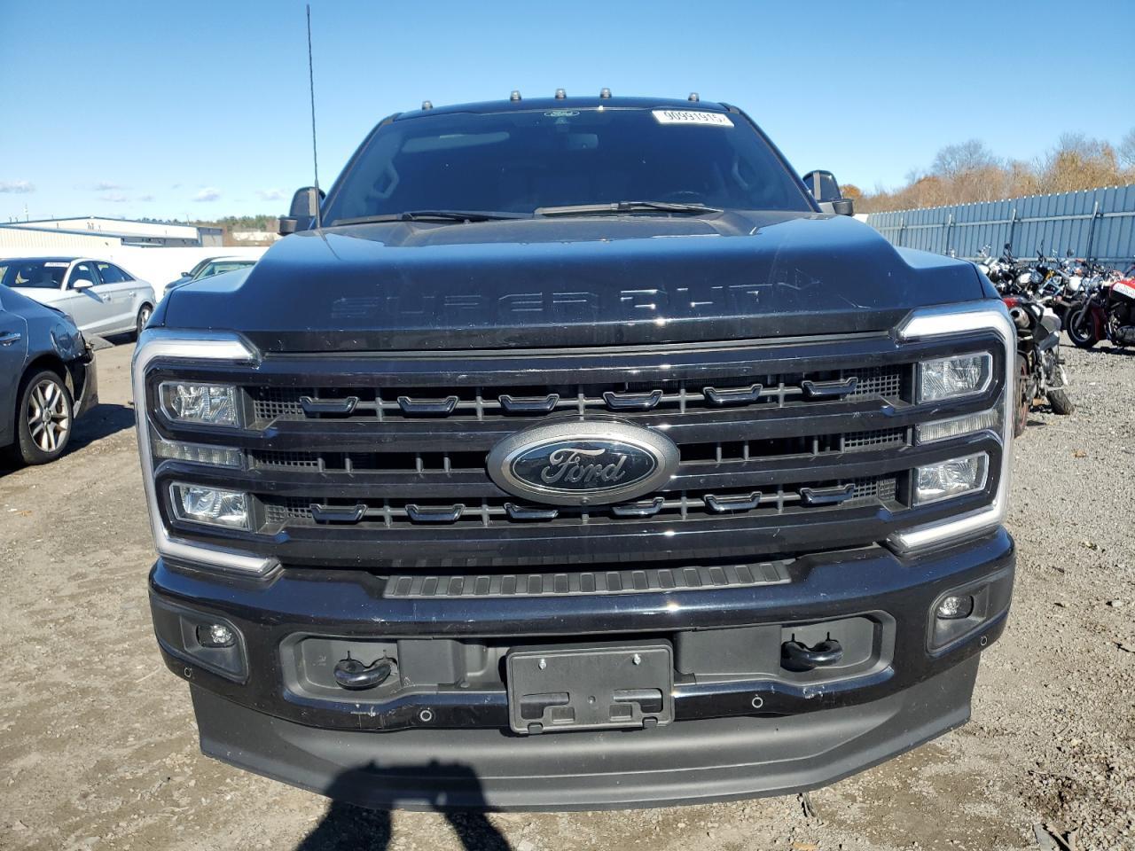 2024 Ford F350 Super Duty - Фото 5