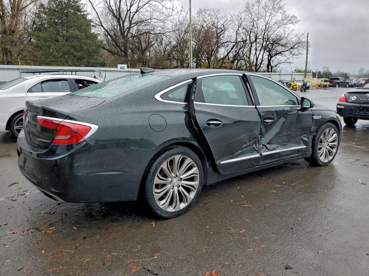 2017 Buick Lacrosse - Фото 3