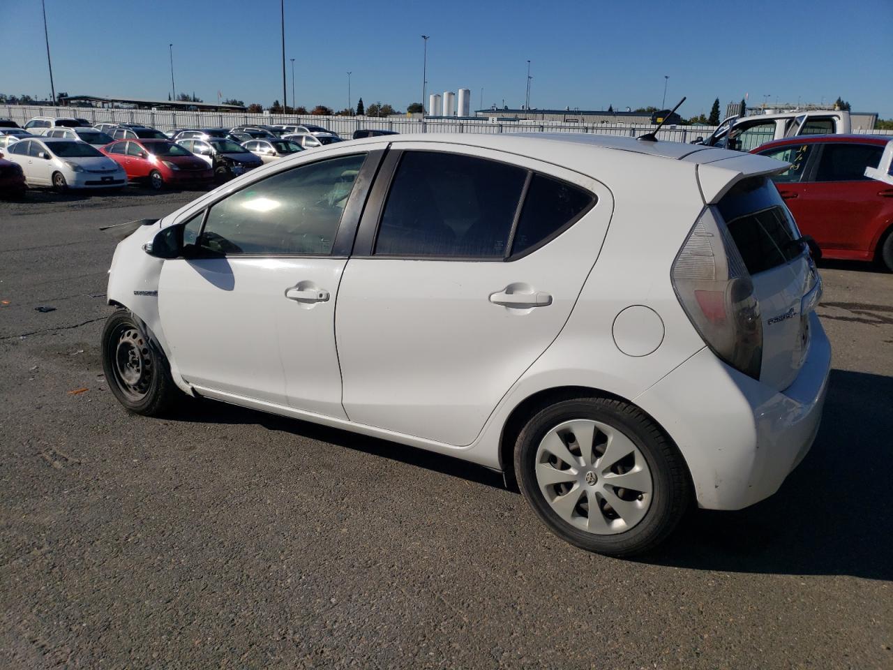 2012 Toyota Prius C One - Image 2