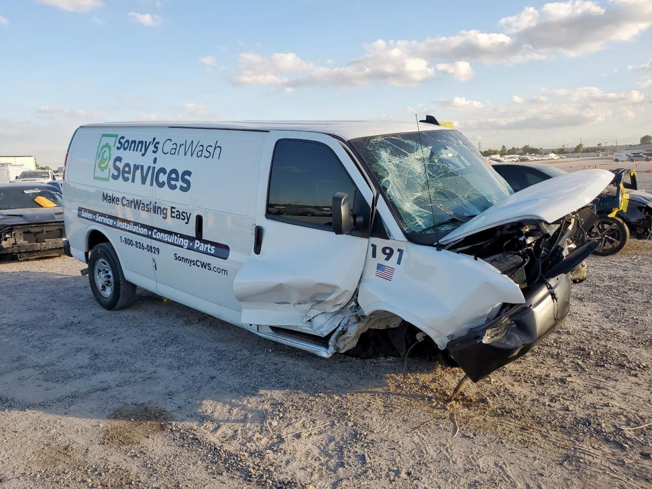 2024 Chevrolet Express G3500 Delivery Van - Фото 4