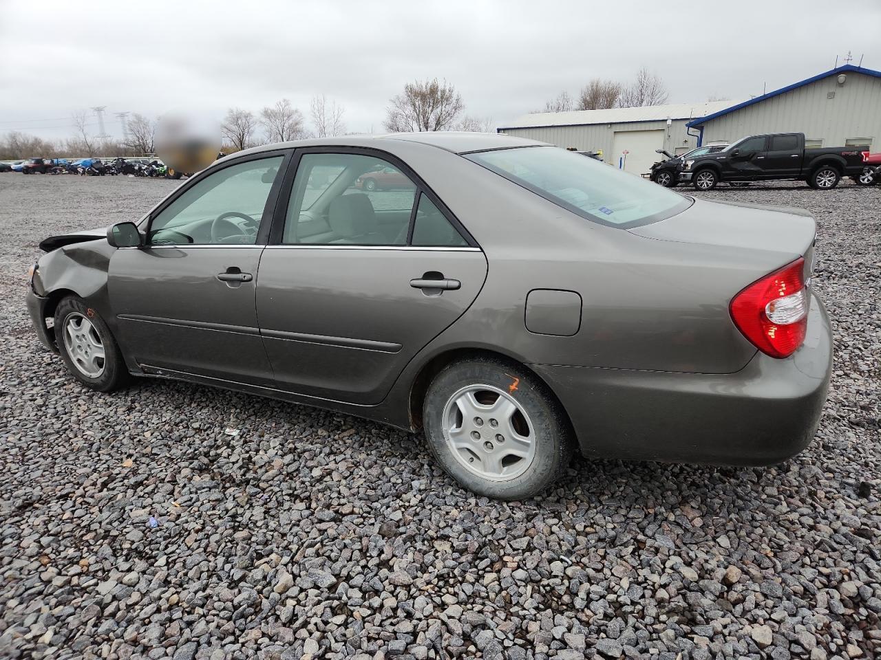 2002 Toyota Camry Le - Фото 2