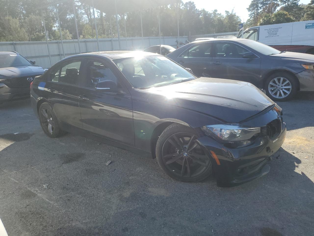 2016 BMW 320 I - Image 4