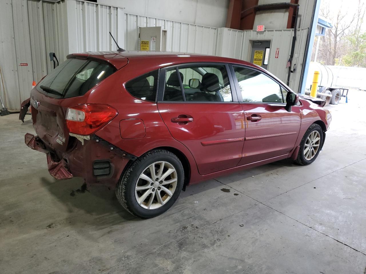2014 Subaru Impreza Premium - Фото 3