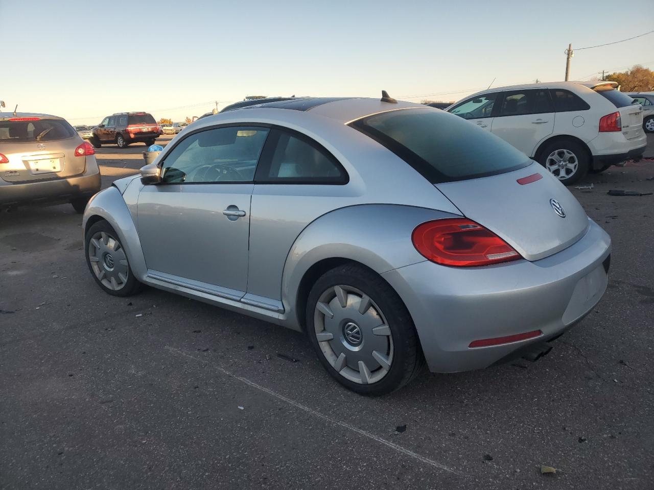 2013 Volkswagen Beetle - Image 2