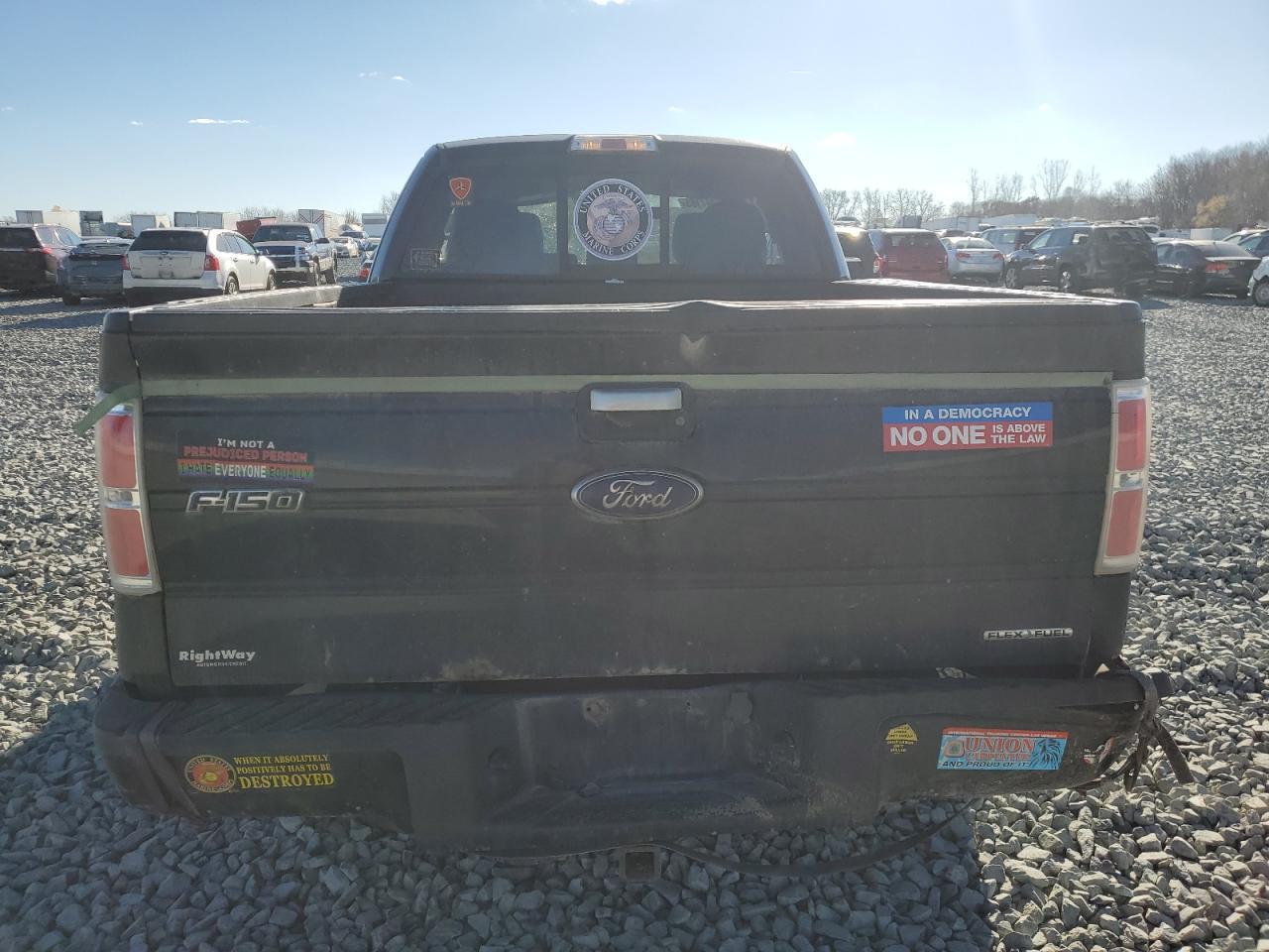 2013 Ford F150 Super Cab - Фото 6