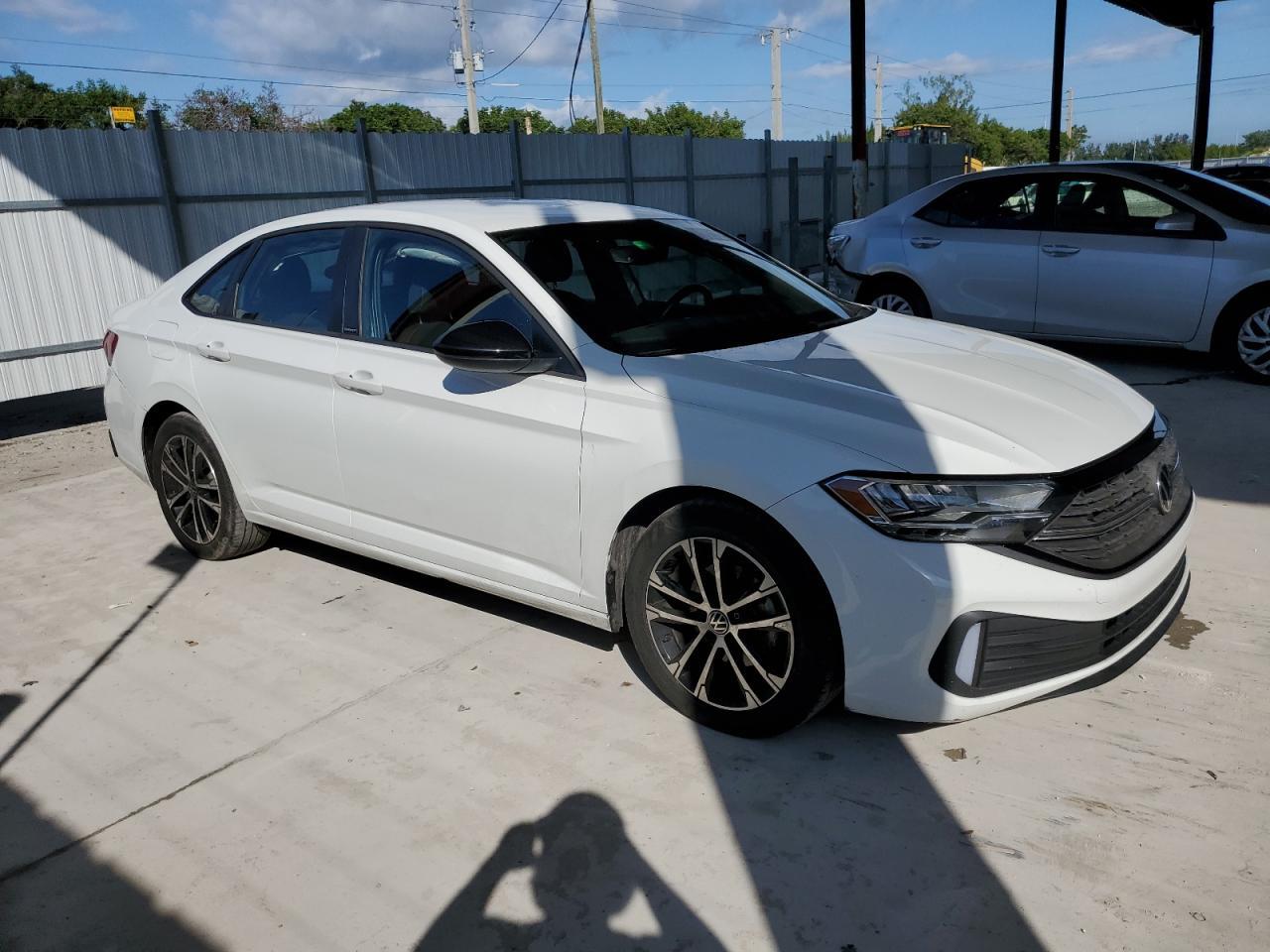 2023 Volkswagen Jetta Sport - Фото 4