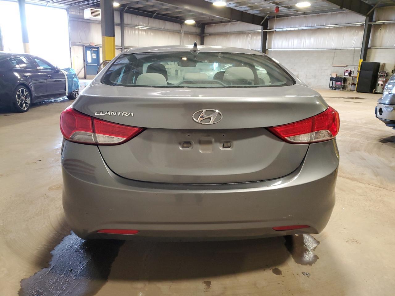 2013 Hyundai Elantra Gls - Фото 6