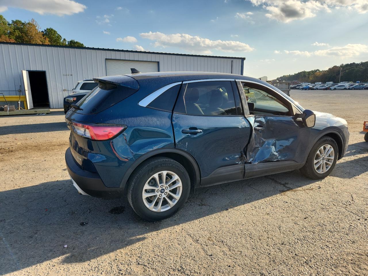 2020 Ford Escape Se - Фото 3