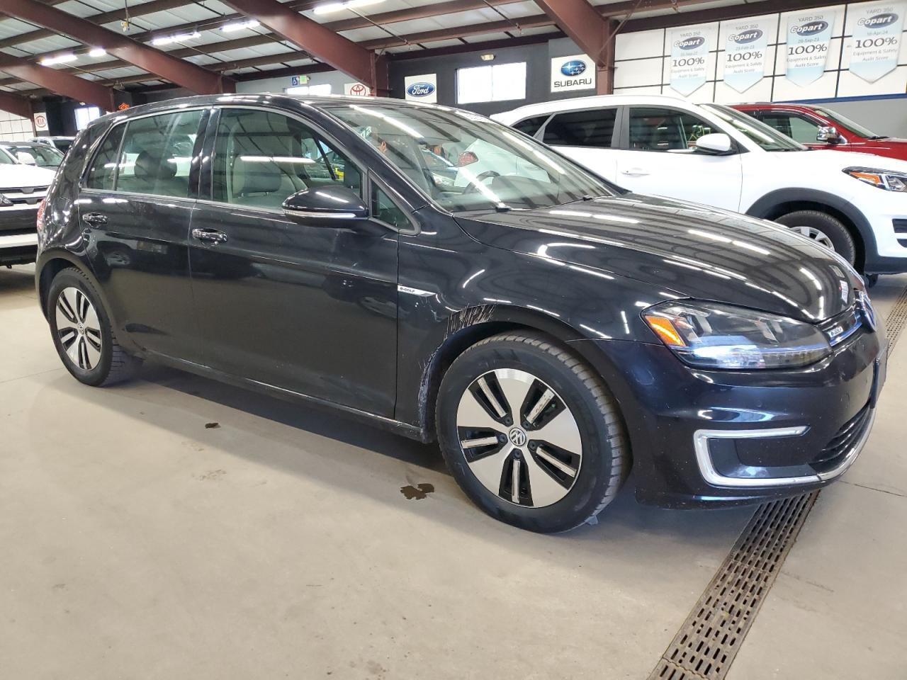 2016 Volkswagen E-Golf Sel Premium - Image 4