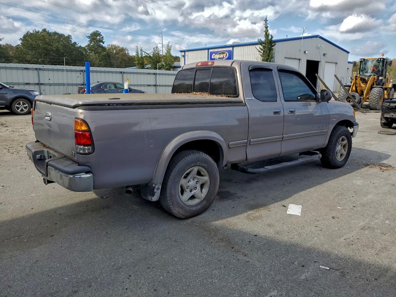 2000 Toyota Tundra Access Cab Limited - Image 3