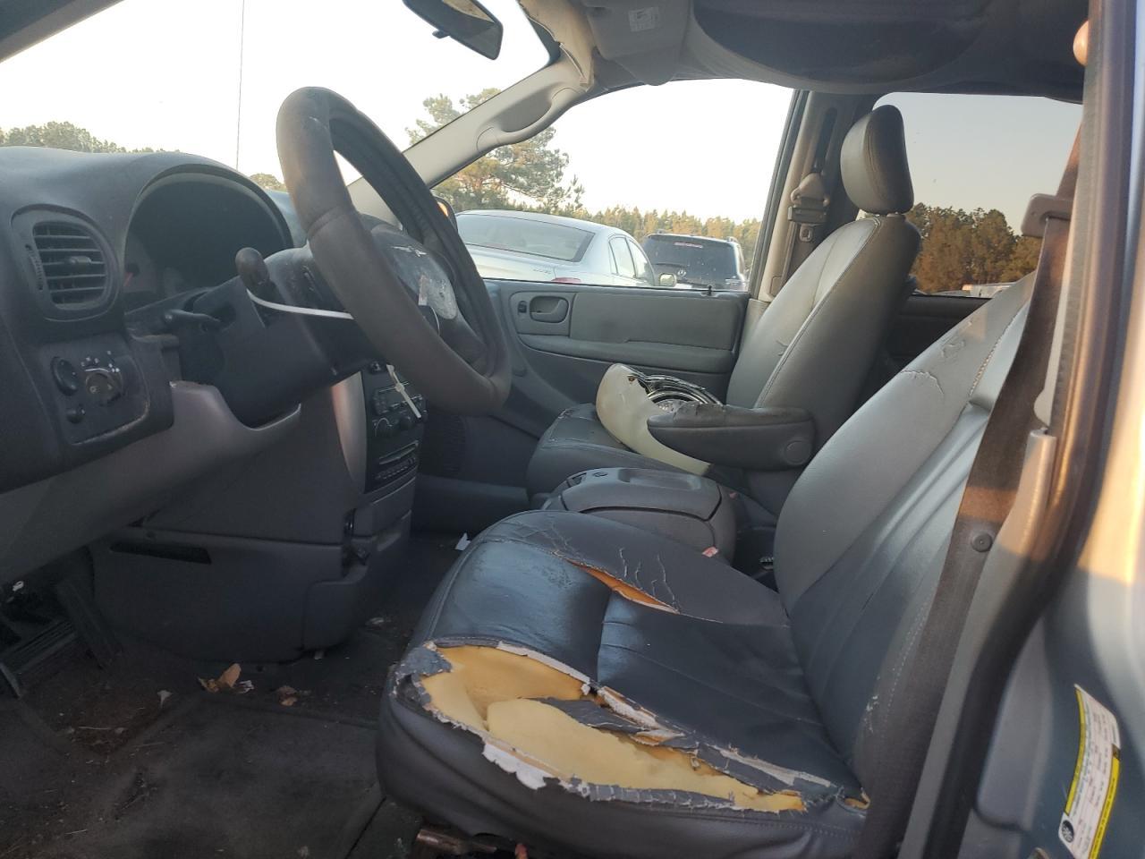 2006 Chrysler Town & Country Touring - Image 7