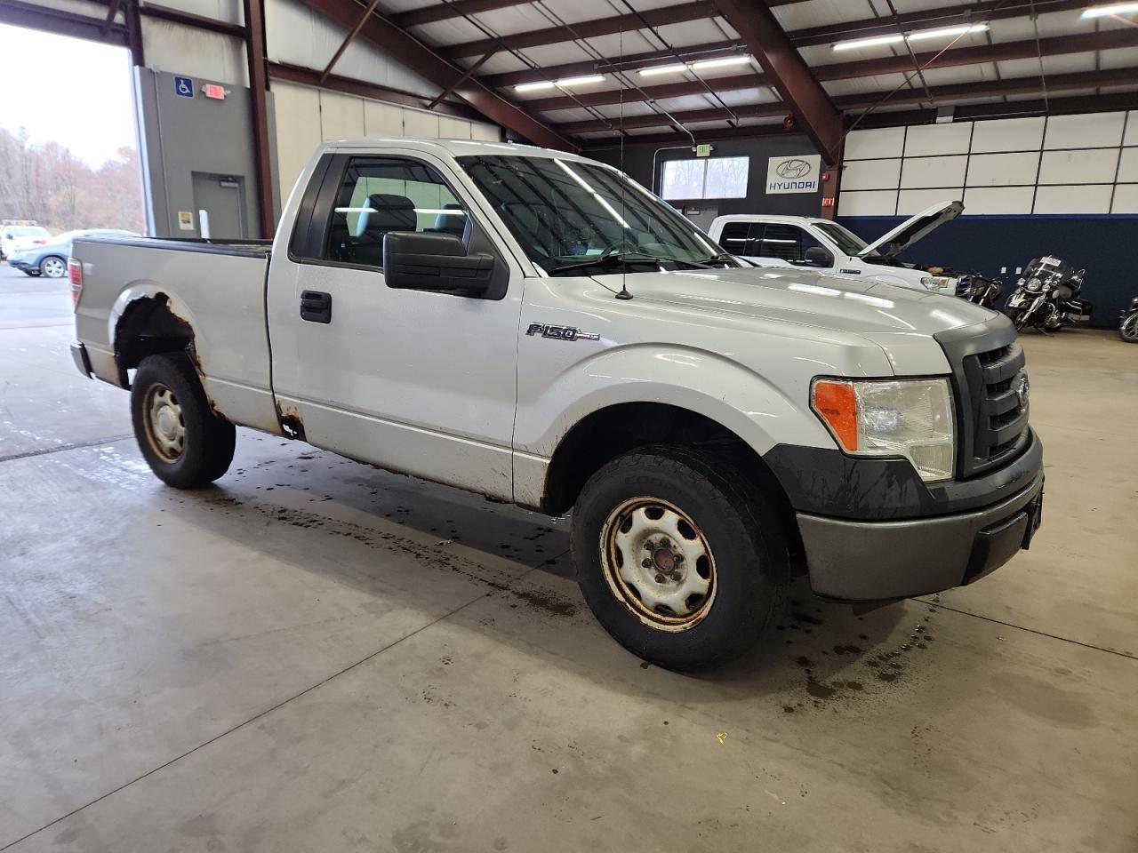 2012 Ford F150 - Image 4