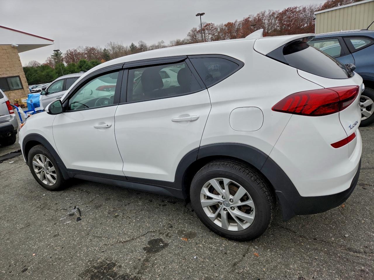 2019 Hyundai Tucson Se - Image 2